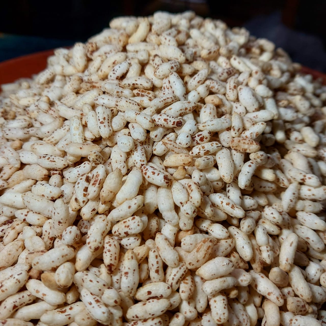 লাল আউশ চালের মুড়ি। Red Aush Rice Muri 1000 Gram