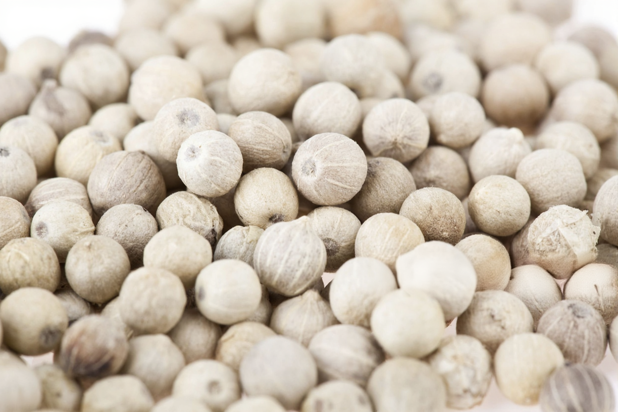 সাদা গোল মরিচ। White pepper 100 Gram